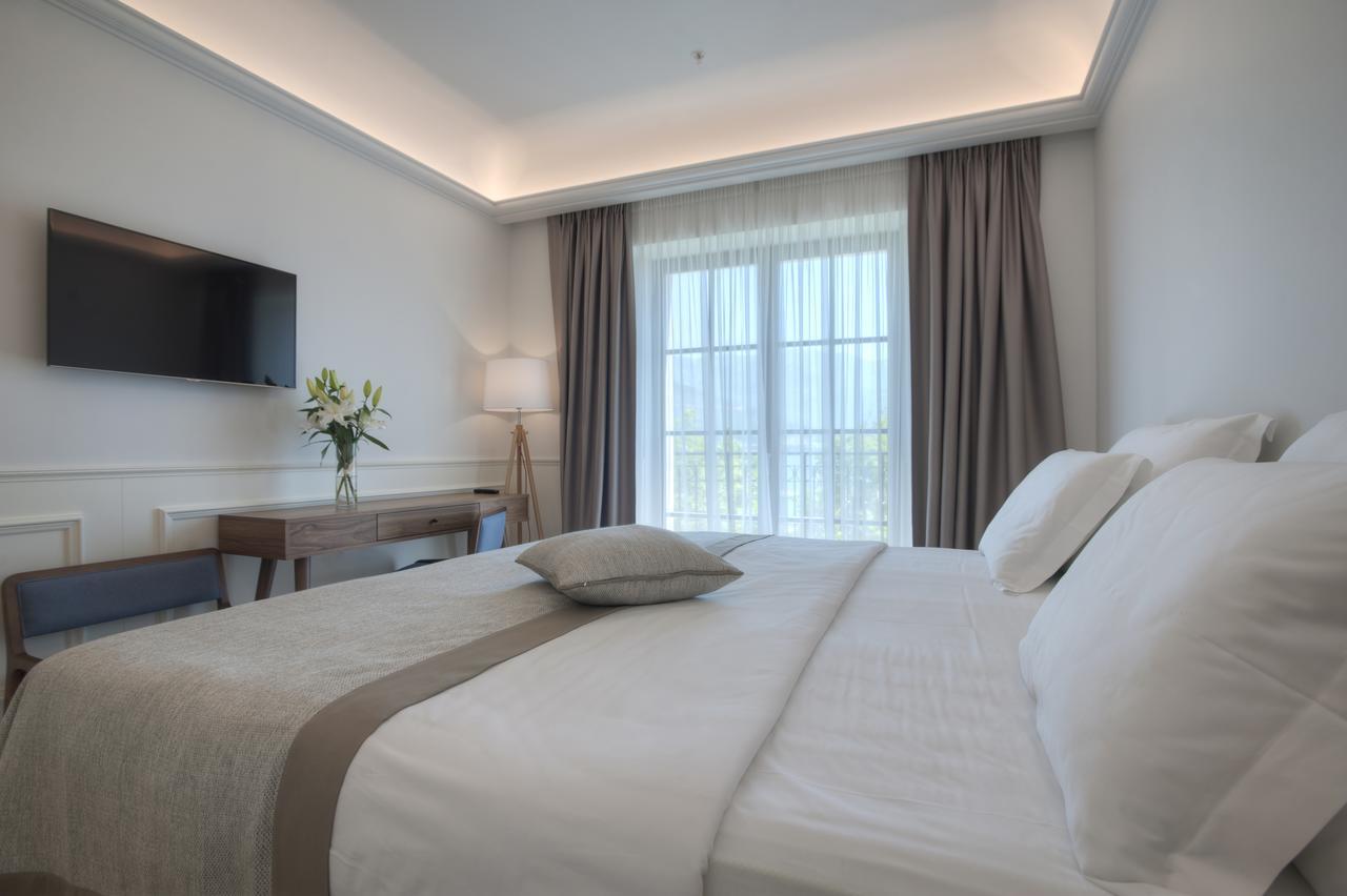 Hotel Majestic Будва Екстериор снимка